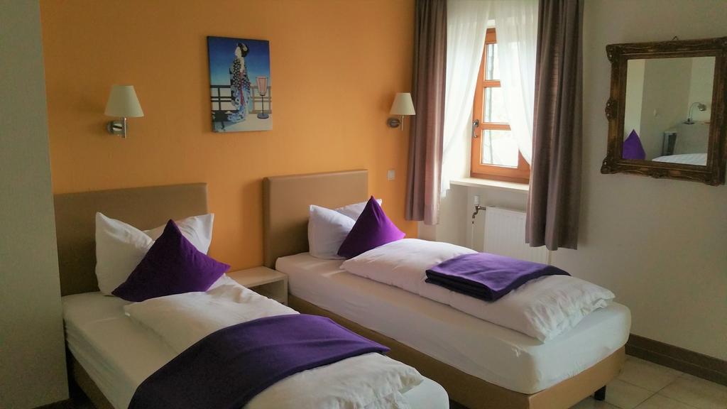 Hotel Rath Schwalmtal  Экстерьер фото